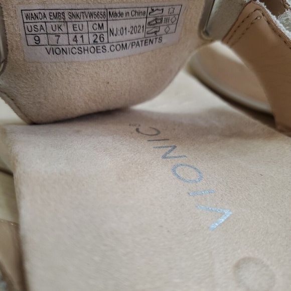 Vionic Wanda Sandals Leather Snake Adjustable Post Toe Bone Comfort Womens 9/41 - Picture 11 of 12